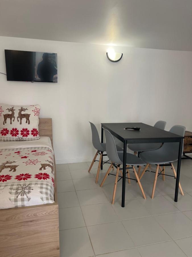 Chaudari Guest House Palaiseau Buitenkant foto